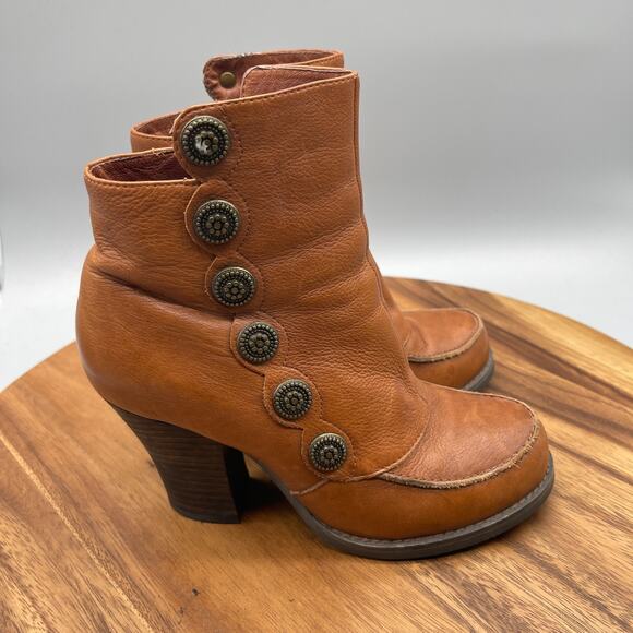 Miz Mooz Boots Womens Size 6.5 Brown Leather Button Zip Booties Heels - Picture 1 of 8